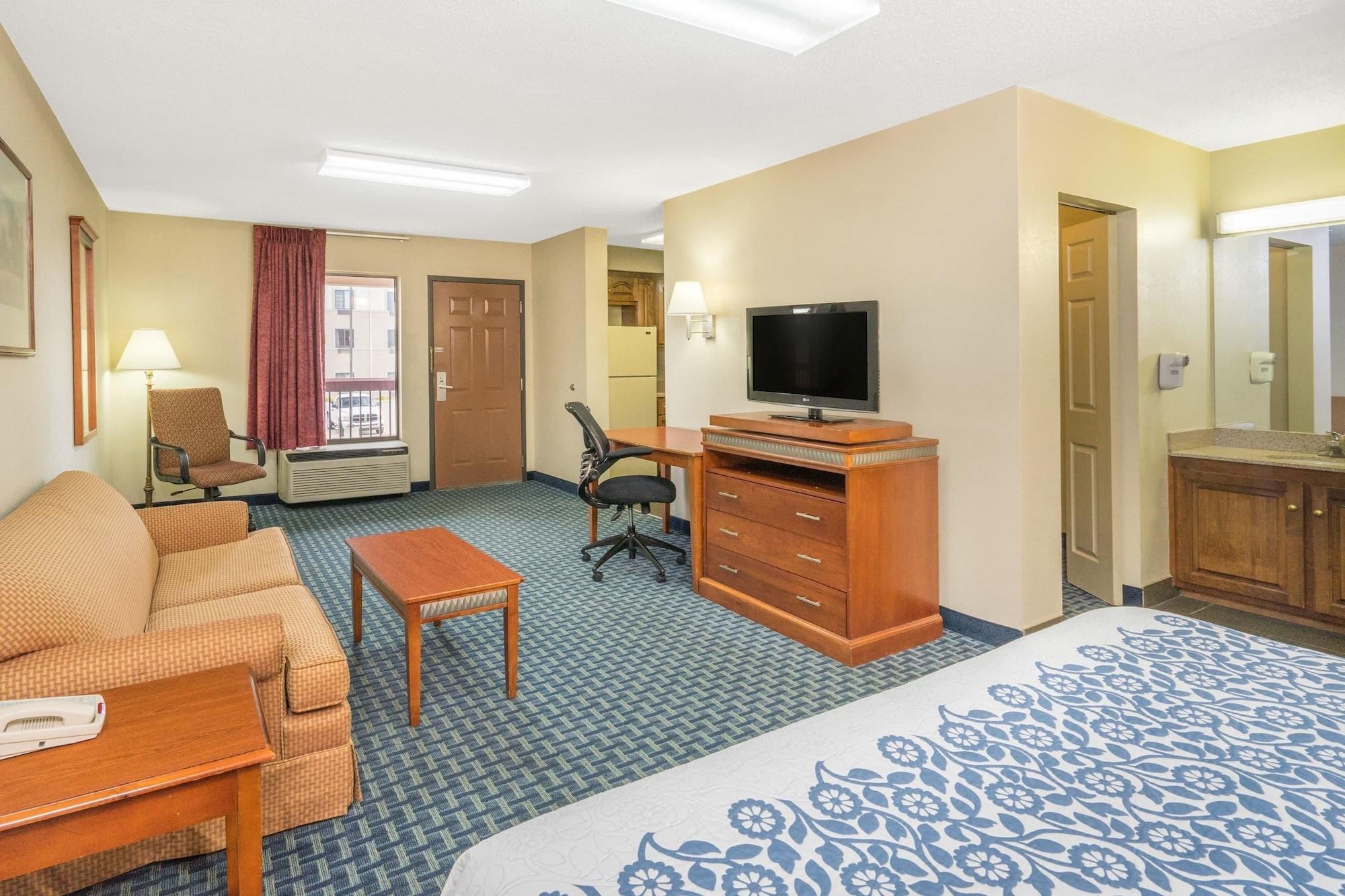 Days Inn By Wyndham Oak Grove/Ft. Campbell Exterior photo