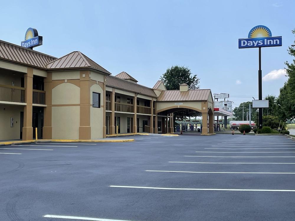 Days Inn By Wyndham Oak Grove/Ft. Campbell Exterior photo