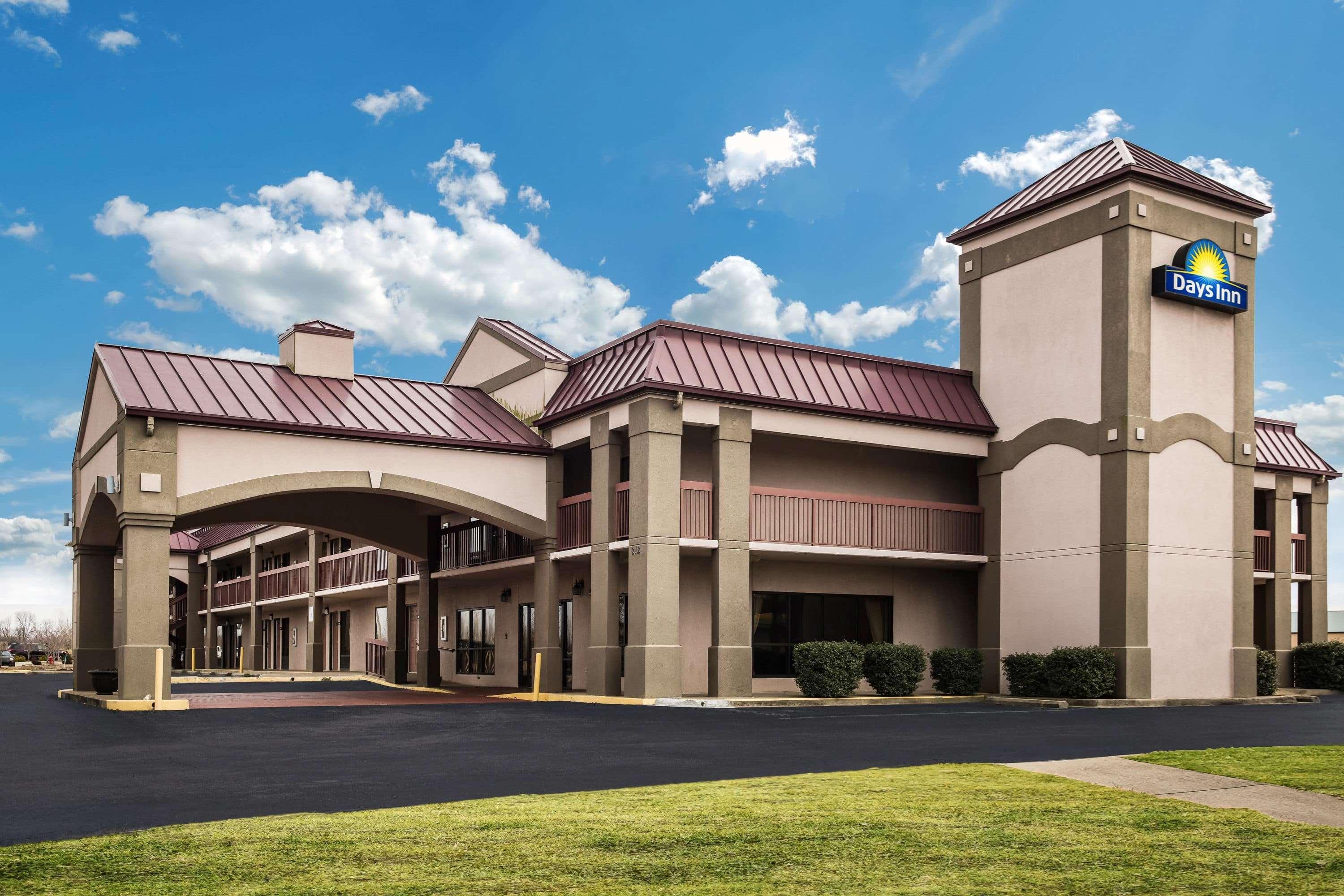 Days Inn By Wyndham Oak Grove/Ft. Campbell Exterior photo